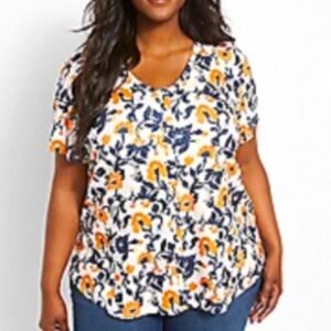 NWOT Lane Bryant classic V-neck ribbed top, cream with floral pattern, 34/36.